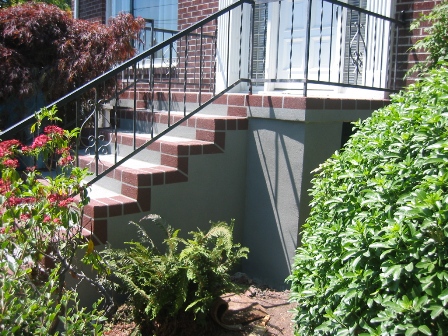 Steps with overlay with brick border pattern